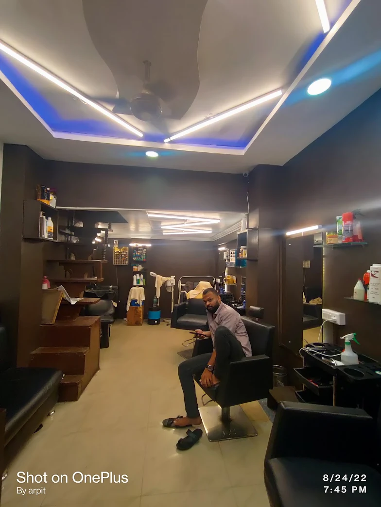 AV Update Hair Studio