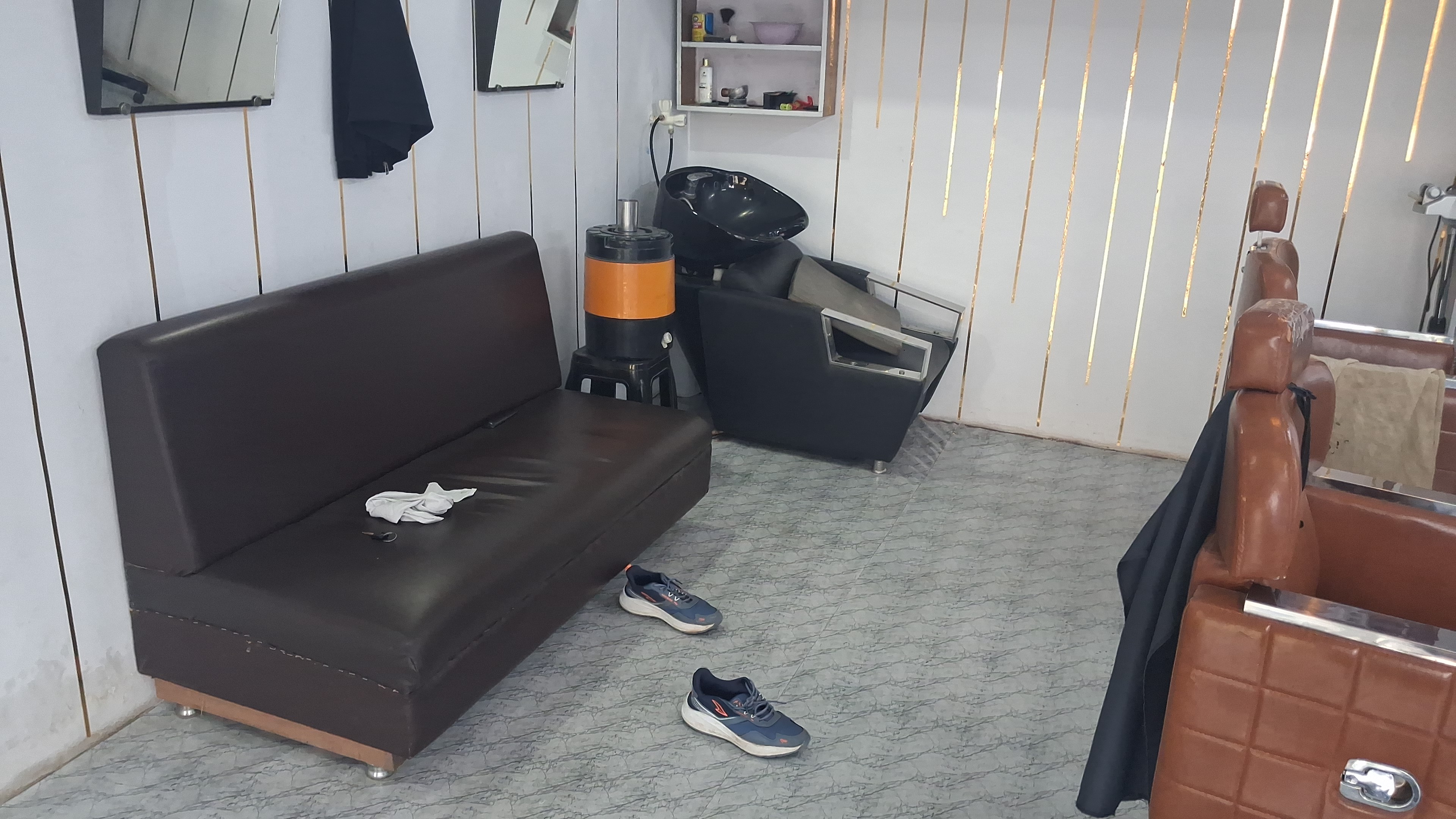 Salon